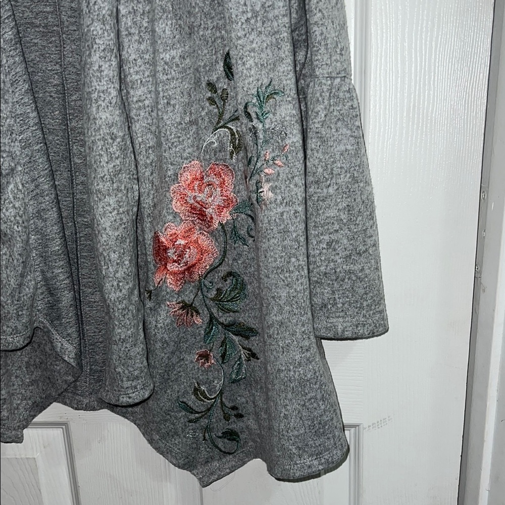 INC International Concepts Gray and Red Floral Cardigan - Picture 4 of 11
